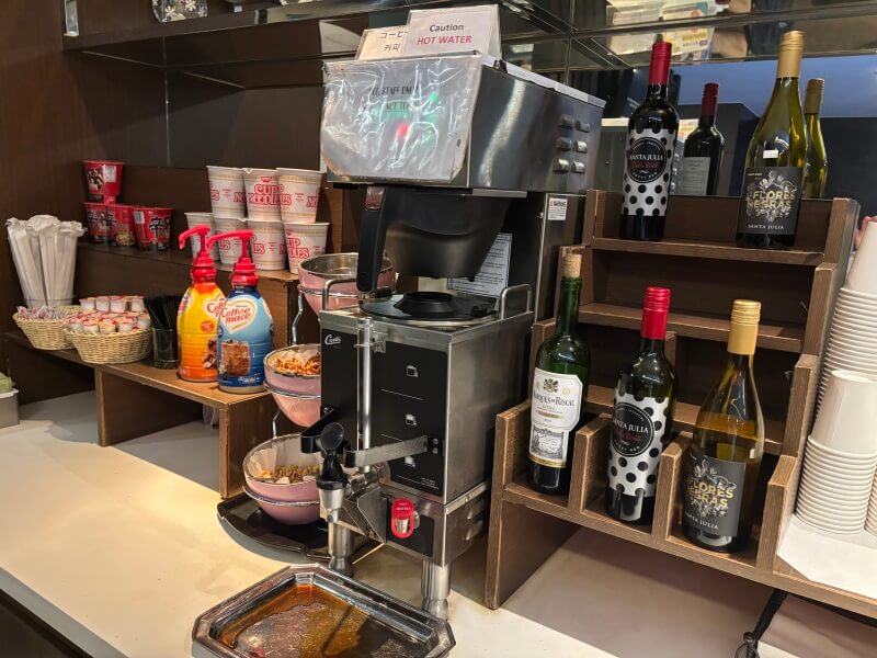 グアム国際空港のプライオリティパスラウンジ「Sagan Bisita」にある飲み物