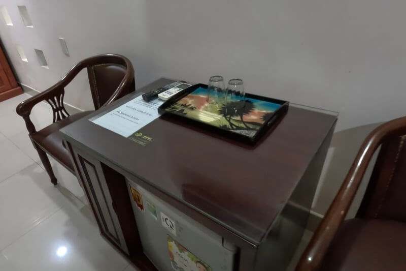 ベトナム・ホイアンにあるフェニックスホームステイの客室「Superior Double」の冷蔵庫