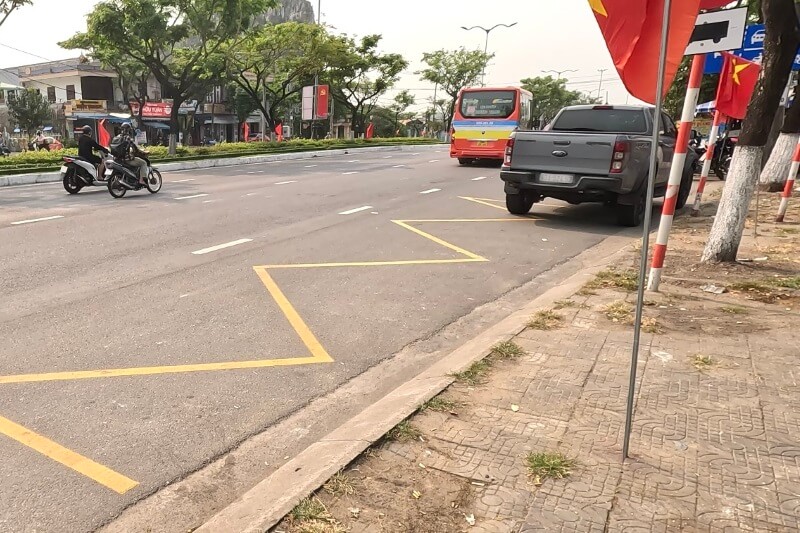 ダナン旅行記2日目、路線バスから降りたところ