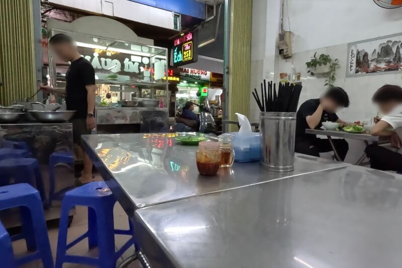 ダナン旅行記2日目、夜ご飯を食べに行ったお店の雰囲気