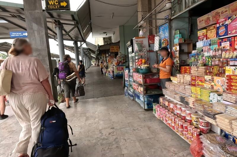 ダナン駅のホーム
