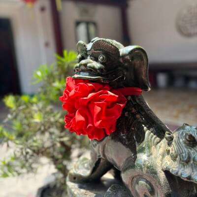 ホイアン旧市街の観光チケットで見学した福建会館の中にある像