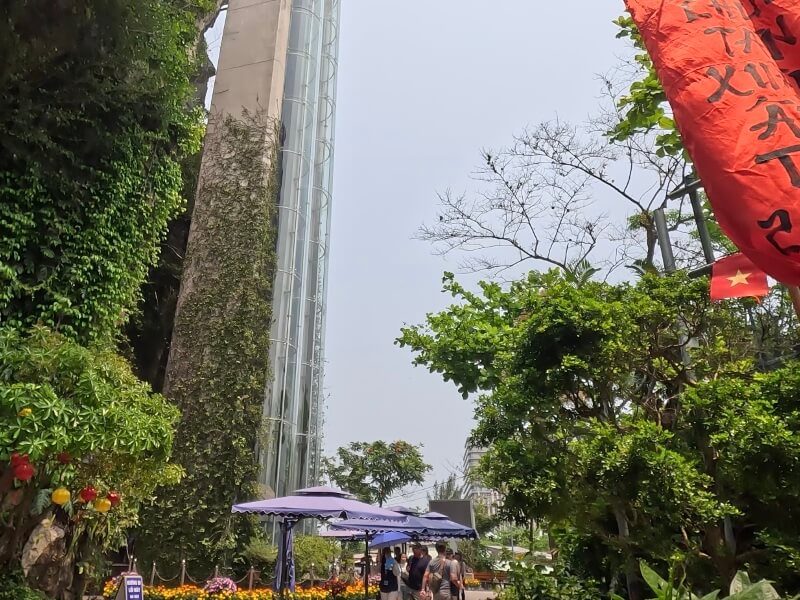 五行山（マーブルマウンテン）のエレベーター