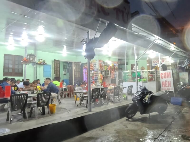 フエ旅行記2日目の夜ご飯を食べに行ったお店