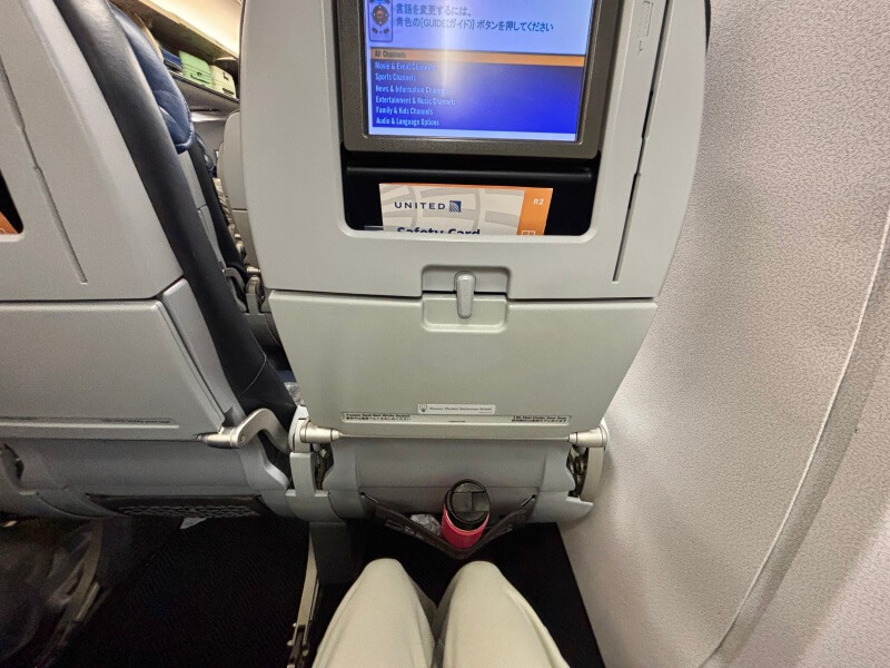 ユナイテッド航空「羽田⇔グアム」便の座席の設備