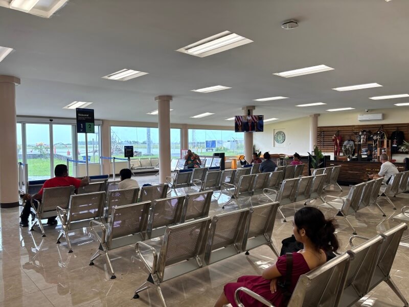 ユナイテッド航空「チューク→グアム」の搭乗口